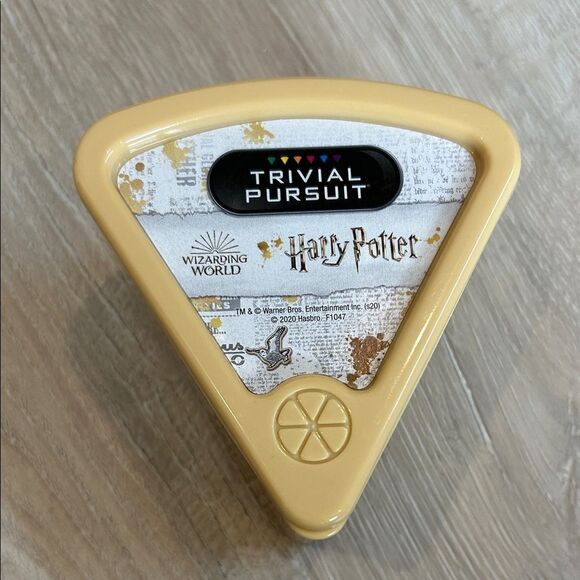 Hasbro Other - Hasbro Trivial Pursuit Harry Potter Game - Yellow